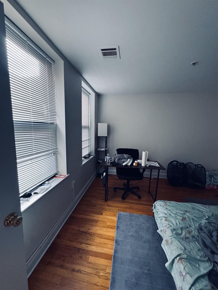 Property Photo:  146 Virginia Ave 302  NJ 07304 