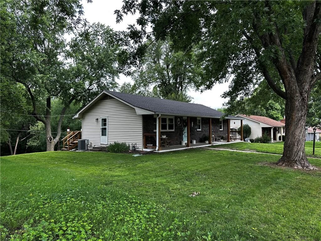 Property Photo:  5606 Ripley Street  MO 64506 