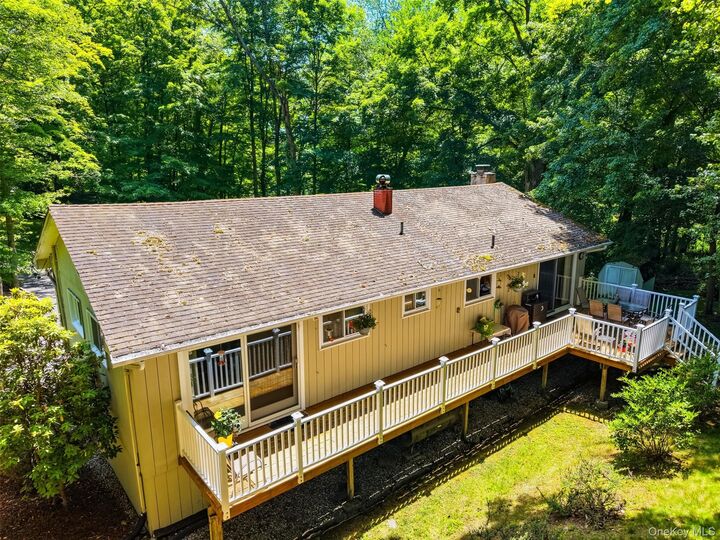 Property Photo:  370 Furnace Dock Road  NY 10567 