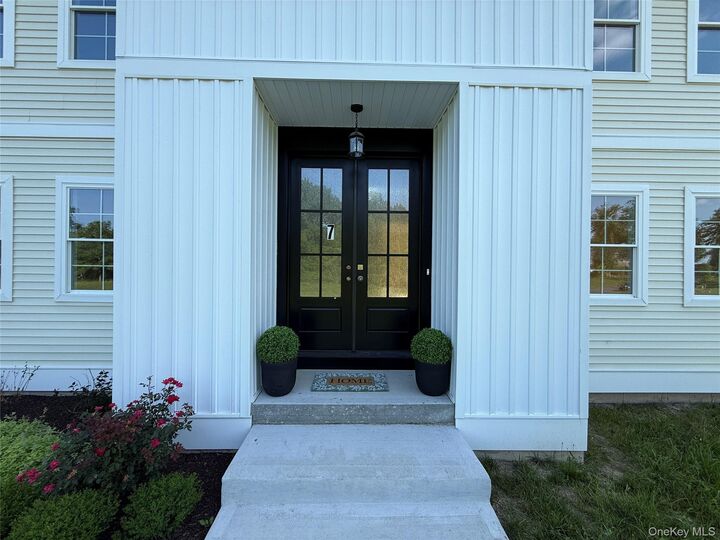 Property Photo: 7 Morrow Court NY 12586