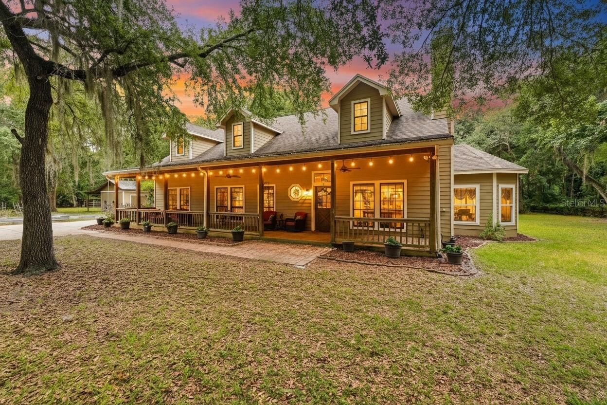 Property Photo: 381 N Jungle Road FL 32732