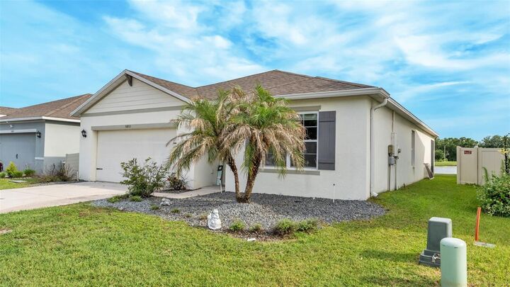 Property Photo:  5853 Arlington River Drive  FL 33811 