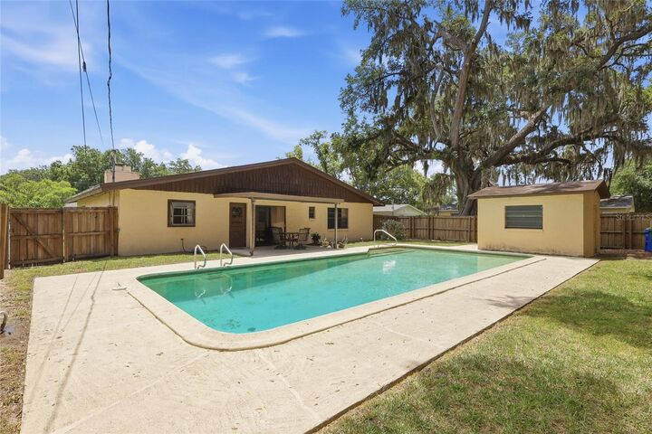 Property Photo:  4923 17th Street  FL 33542 