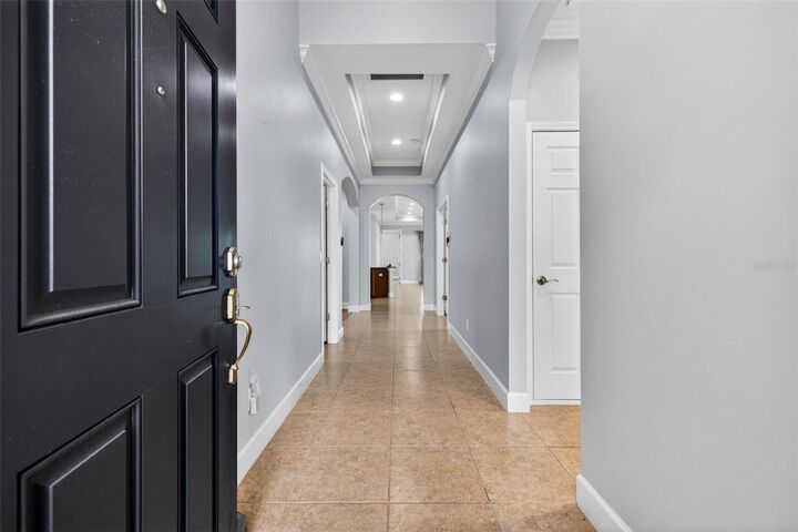 Property Photo: 712 Chipper Drive FL 33573