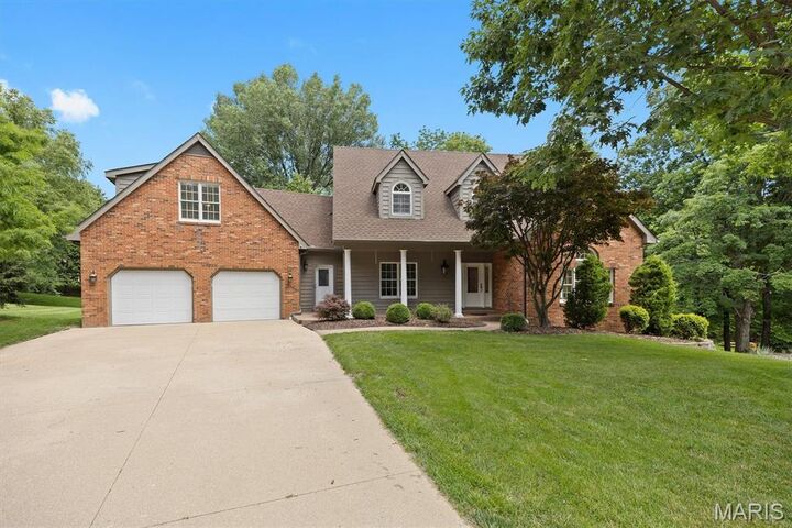 Property Photo:  5 Ginger Woods Court  IL 62034 