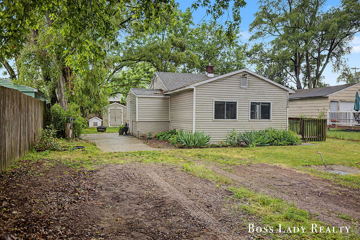 Property Photo:  1220 Beechwood Street NE  MI 49505 