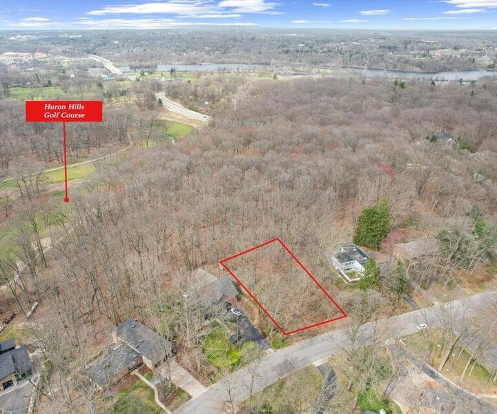 Property Photo:  3081 Overridge Drive  MI 48104 