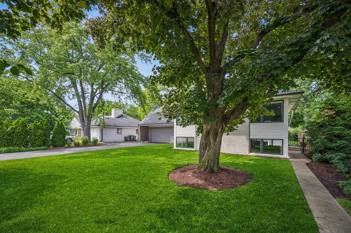 Property Photo: 1225 Elm Street IL 60093