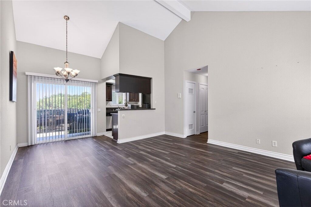 Property Photo:  2925 Spaulding Street 303  CA 90804 