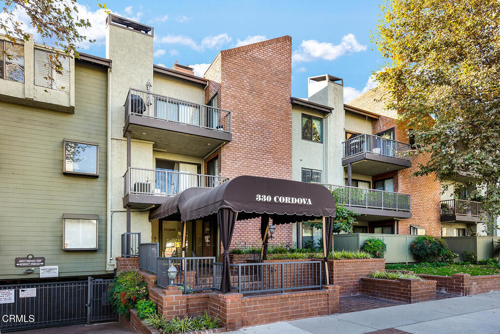Property Photo:  330 Cordova Street 157  CA 91101 