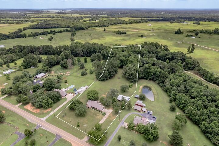 Property Photo:  1215 Fm 2712  TX 75835 