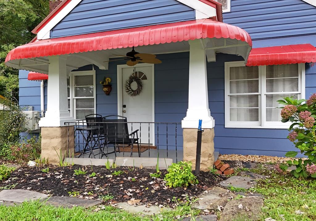 Property Photo:  742 Hillcrest Drive  GA 30555 