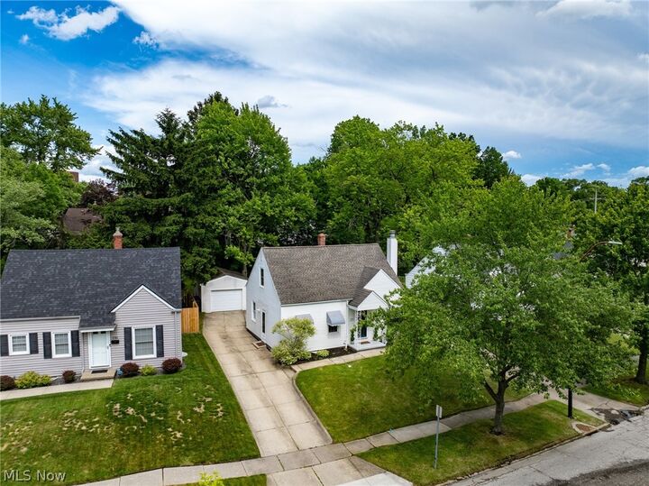 Property Photo: 2751 Valley Road OH 44223