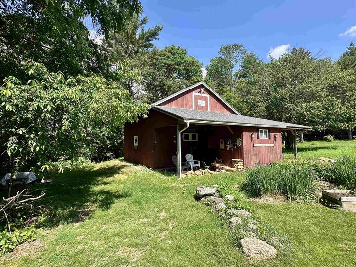 Property Photo:  310 Cross Hill Road  NH 03287 