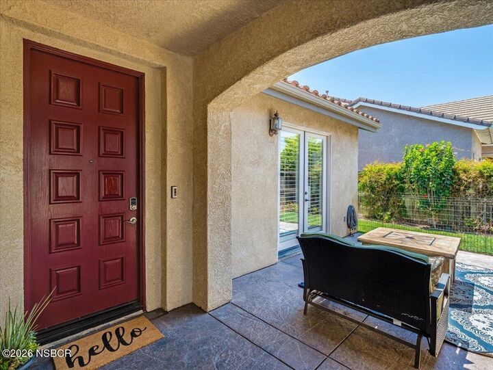 Property Photo:  718 Annie Way  CA 93455 