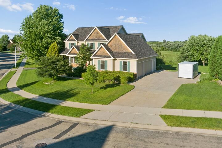Property Photo: 5352 Scenic Oak Drive SW MN 55902