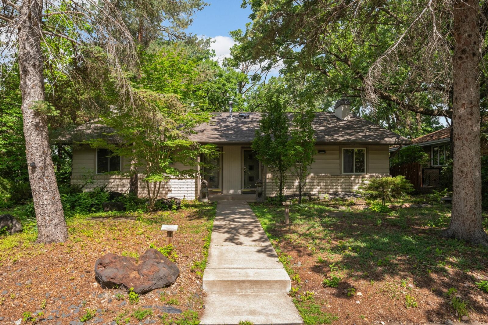Property Photo:  2918 Benton Boulevard  MN 55416 
