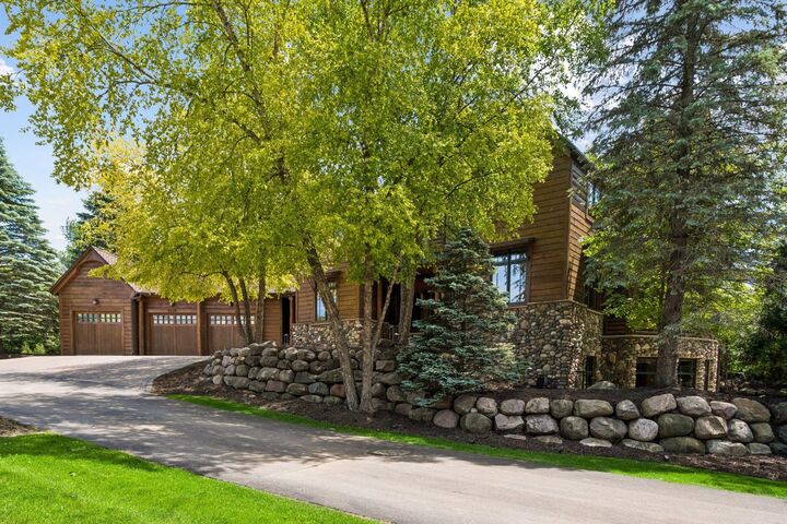 Property Photo:  2439 Emerald Trail  MN 55305 