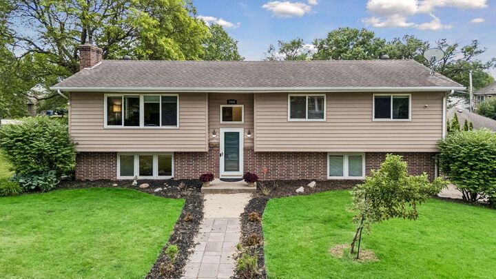 Property Photo: 5900 Saint Johns Avenue MN 55424
