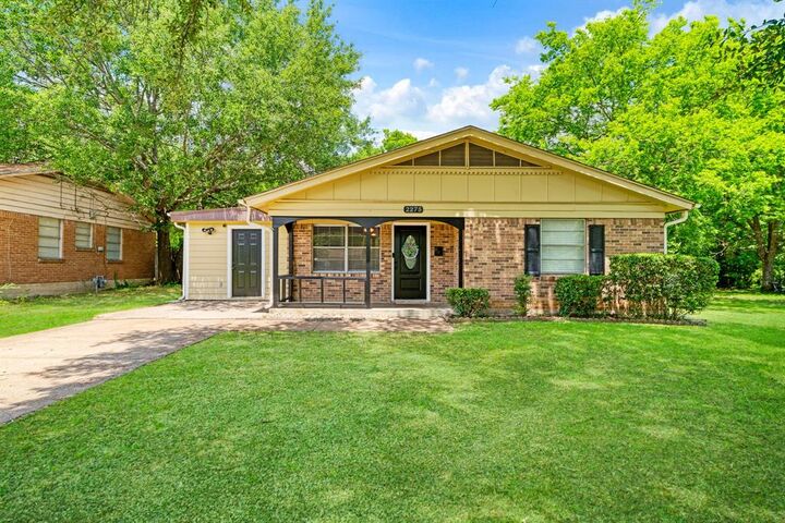 Property Photo: 2275 Bella Vista Drive TX 75460