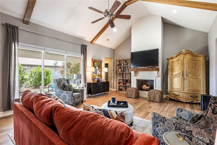 Property Photo: 601 Bellmara Circle AR 72718