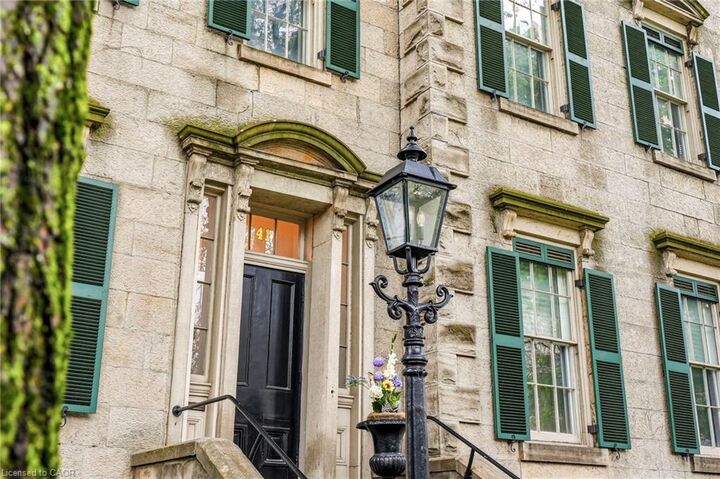 Property Photo:  41 Duke Street 1  ON L8P 1X2 