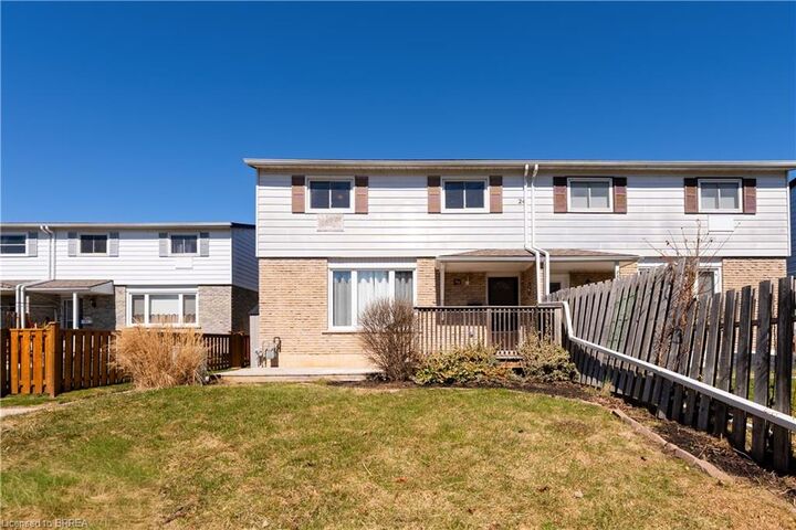 Property Photo:  24 Oakhill Drive C  ON N3T 1R1 