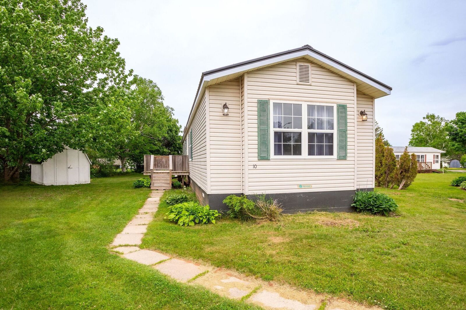 Property Photo:  10 Port Place  PE C1E 1M2 