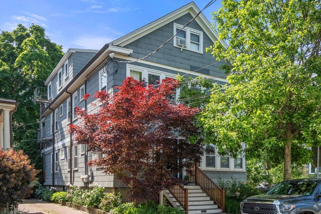 Property Photo: 116-118 Fayerweather St 1 MA 02138