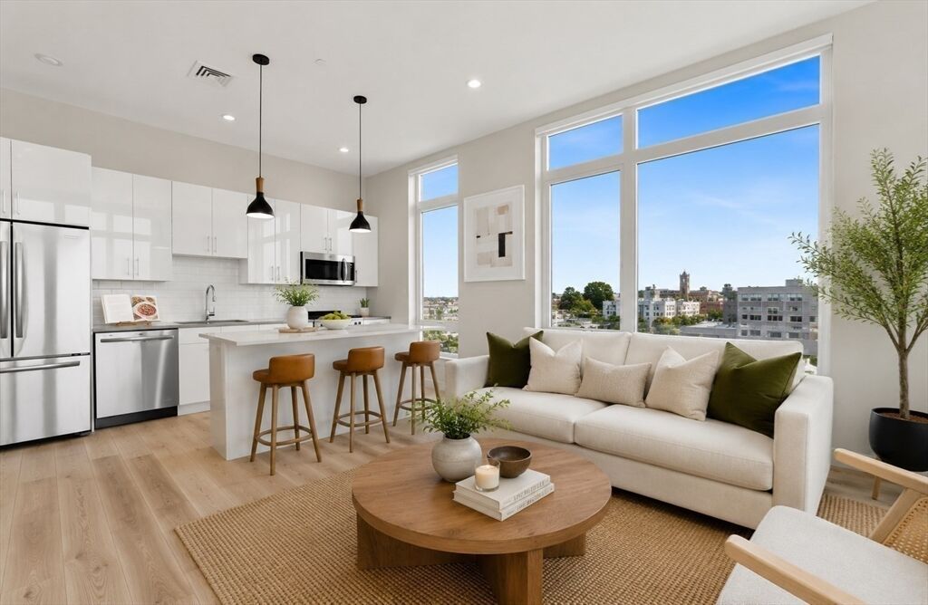 Property Photo:  420 W Broadway Ph604  MA 02127 