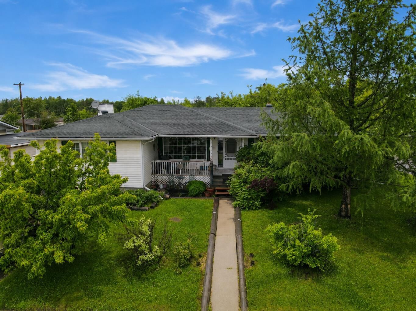 Property Photo: 314 8 Street AB T0H 3Z0