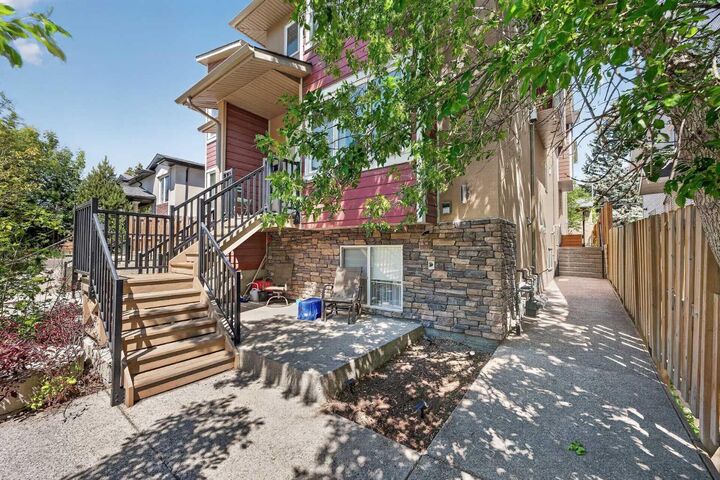 Property Photo: 530 56 Avenue SW 2 AB T2V 0G7