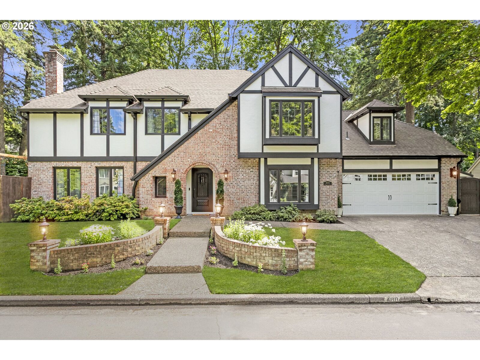 Property Photo:  4004 Melissa Dr  OR 97034 