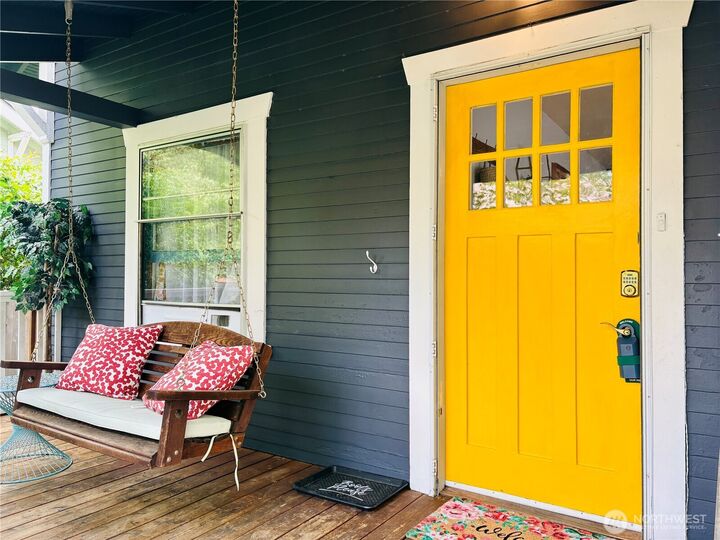 Property Photo:  422  Wilson Street SE  WA 98501 