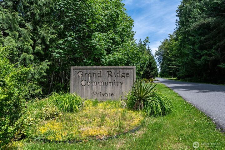 Property Photo: 28102 SE 63rd Street WA 98027