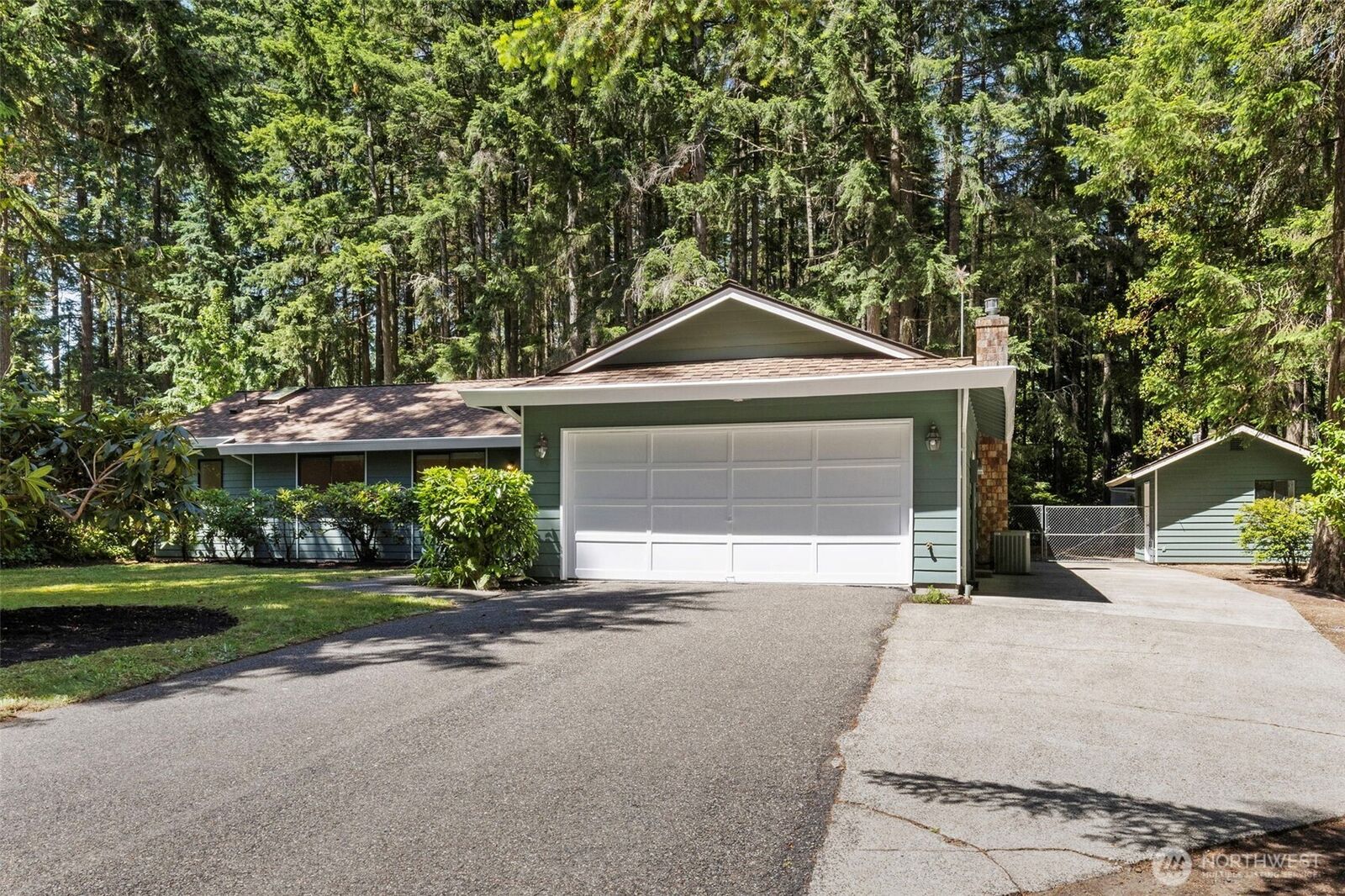 Property Photo: 1740 NW Marmot Circle WA 98383
