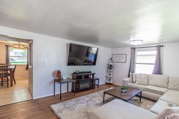 Property Photo: 527 E Wilson Avenue WI 54915-2029