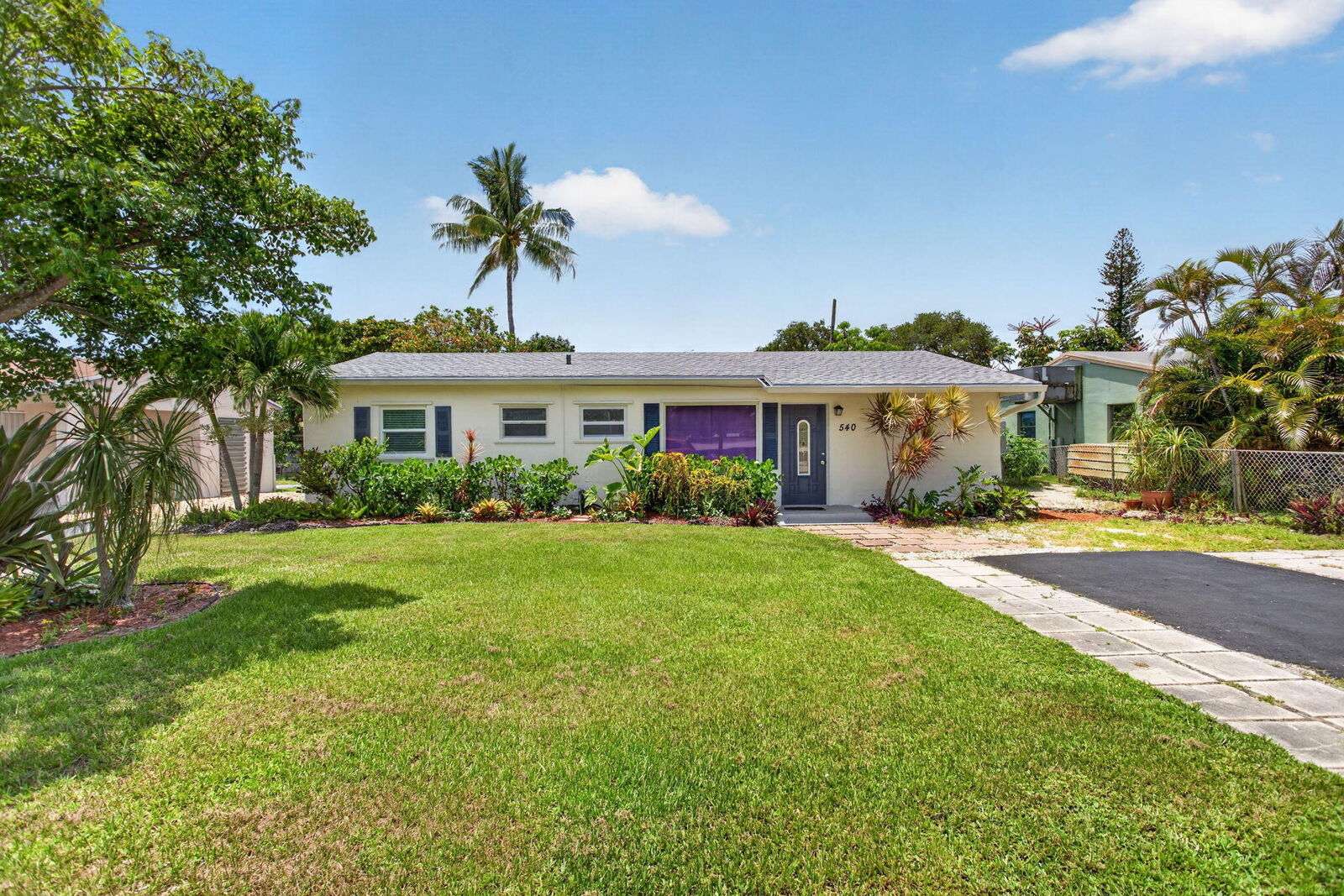 Property Photo: 540 NE 61st Court FL 33334