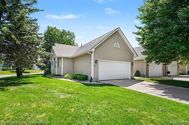 Property Photo: 1083 Shalin Drive MI 48423