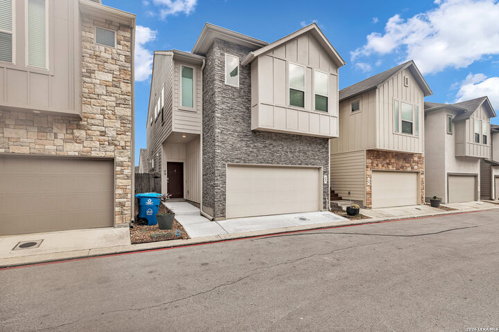 Property Photo: 6446 Babcock #22 TX 78249