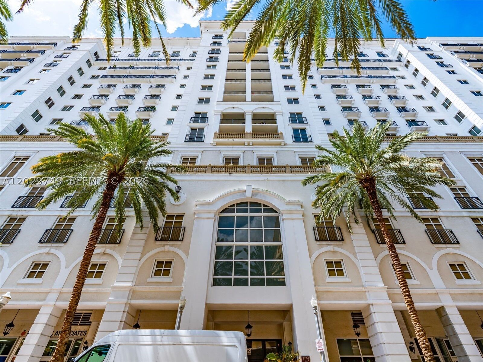 Property Photo:  10 Aragon Ave 1013  FL 33134 