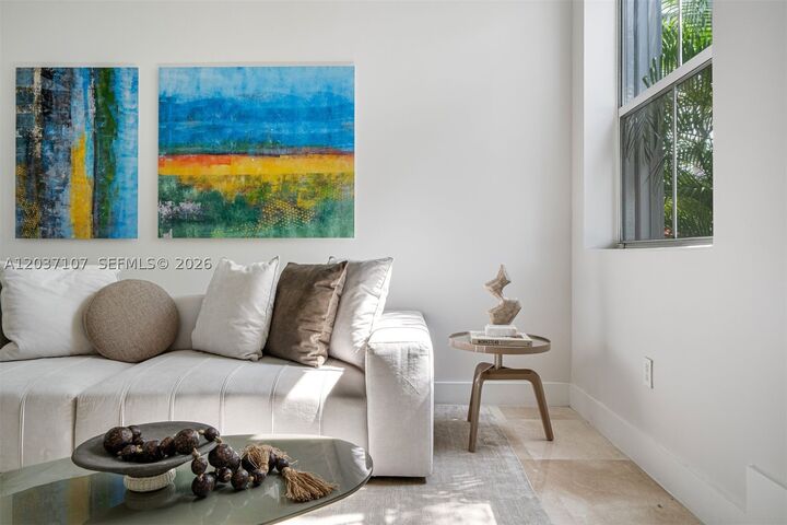Property Photo: 21156 NE 33rd Ave FL 33180