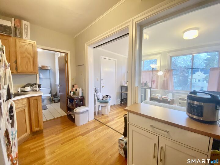 Property Photo:  239 Edwards Street 2E  CT 06511 