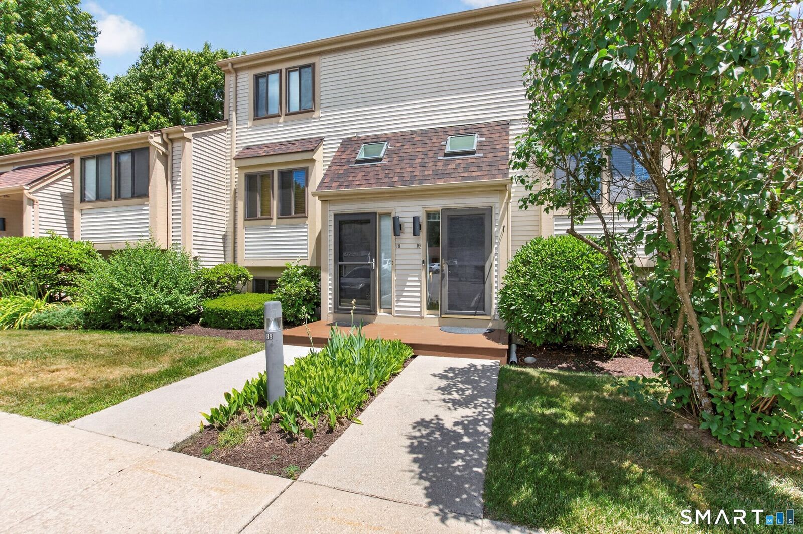 Property Photo:  19 Wickhams Fancy 19  CT 06019 