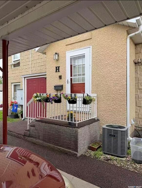 Property Photo: 279 Hochelaga Street E H SK S6H 0N9