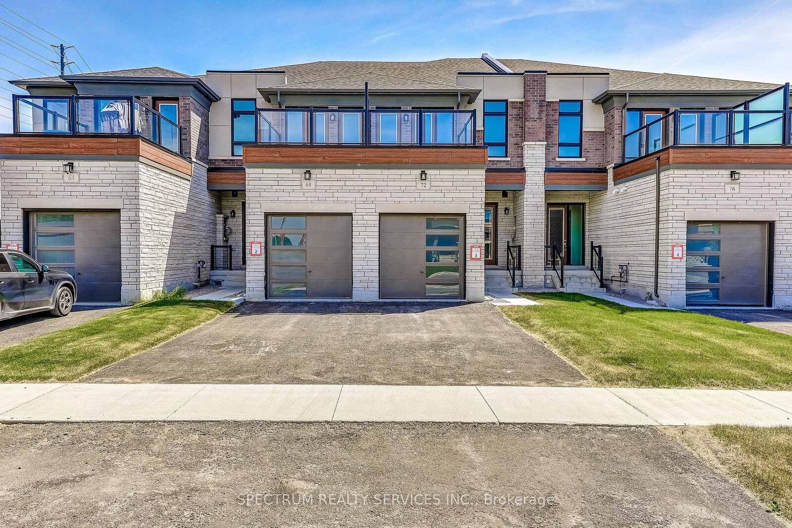 Property Photo: 72 Adario Crescent ON L3L 0G3