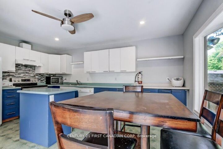 Property Photo: 776 Quebec Street ON N5Y 1X4
