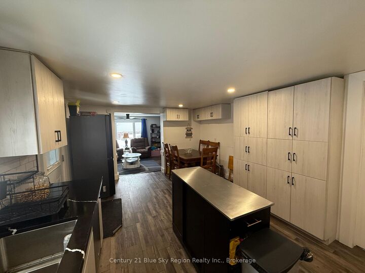 Property Photo: 165 Nipissing Street ON P2B 1K2