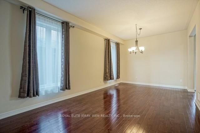 Property Photo: 726 Coldstream Drive ON L1K 2W9