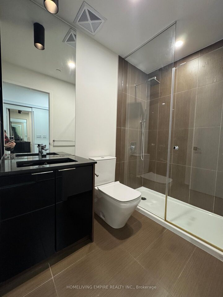 Property Photo: 70 Temperance Street 3901 ON M5H 0B1